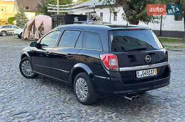 Универсал Opel Astra 2006 в 