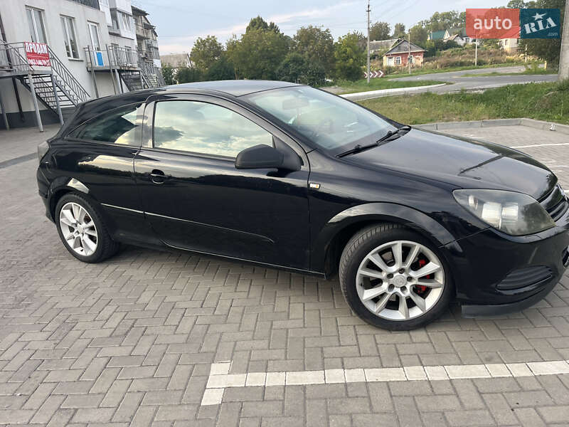 Хетчбек Opel Astra 2005 в Рівному