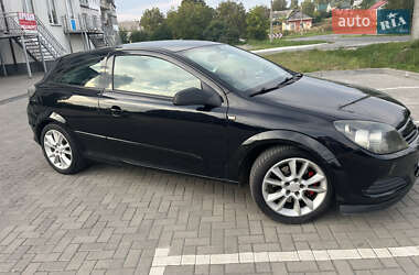 Хэтчбек Opel Astra 2005 в 