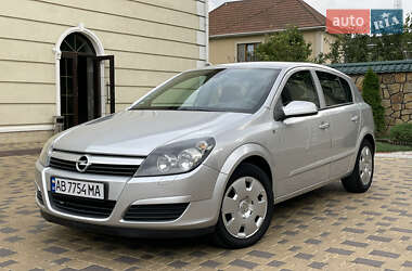 Хетчбек Opel Astra 2004 в Могилів-Подільському