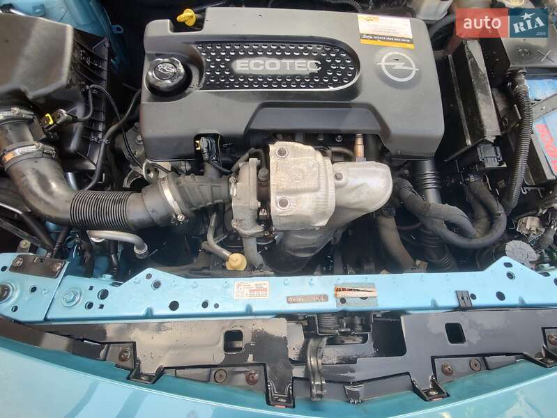 Універсал Opel Astra 2012 в Львові