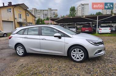 Универсал Opel Astra 2017 в 