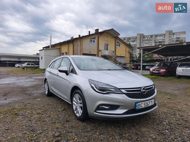 Универсал Opel Astra 2017 в Трускавце