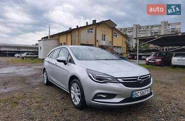 Универсал Opel Astra 2017 в 