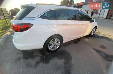 Универсал Opel Astra 2018 в 