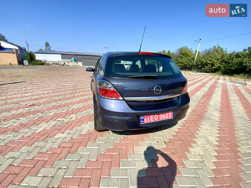 Хэтчбек Opel Astra 2008 в Белой Церкви