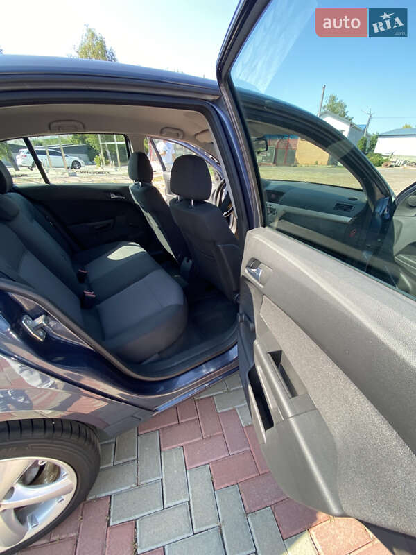 Хэтчбек Opel Astra 2008 в Белой Церкви