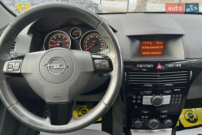 Универсал Opel Astra 2010 в Коломые