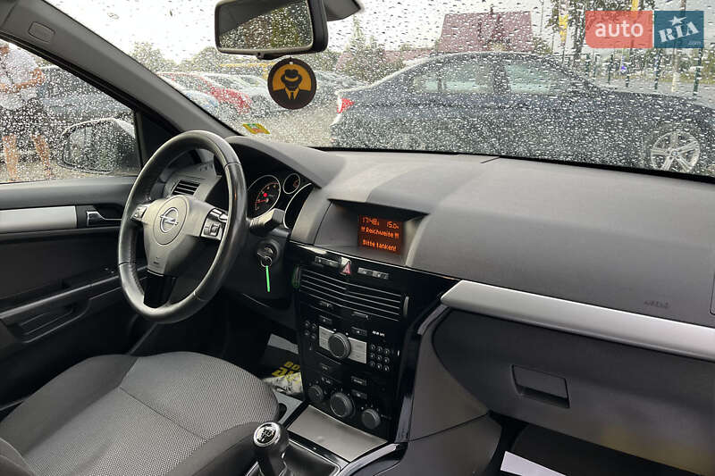 Универсал Opel Astra 2010 в Коломые