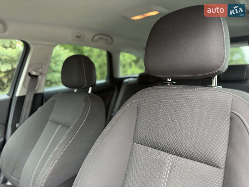 Универсал Opel Astra 2015 в Тернополе