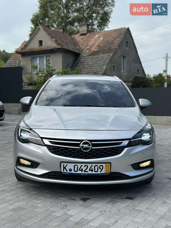 Универсал Opel Astra 2016 в Кременце