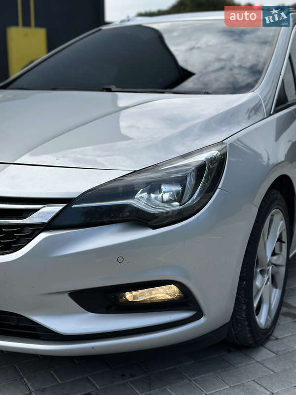 Универсал Opel Astra 2016 в Кременце