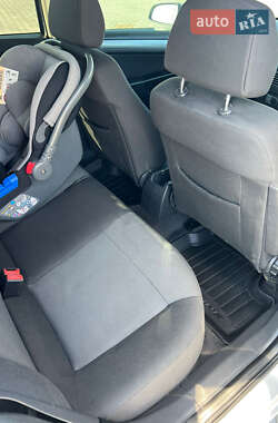 Хетчбек Opel Astra 2005 в 