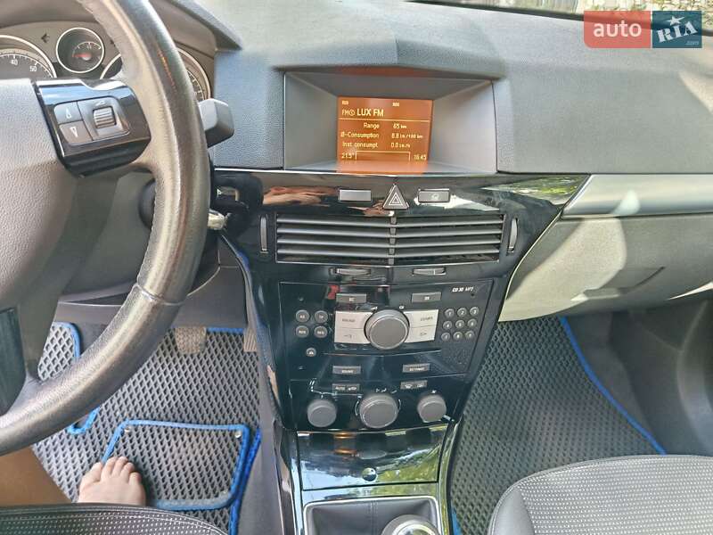 Универсал Opel Astra 2009 в Борисполе