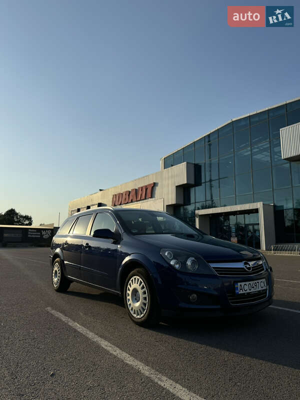 Универсал Opel Astra 2009 в Ковеле
