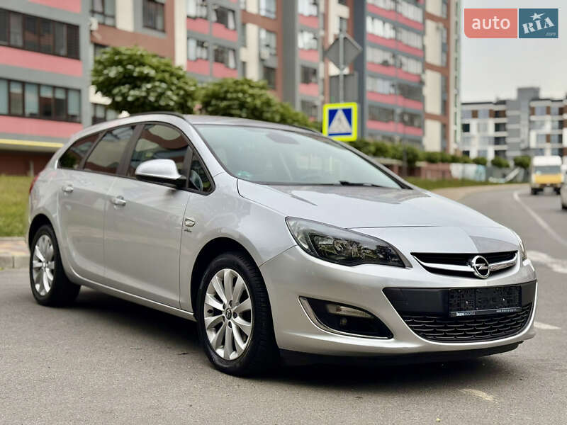 Opel Astra 2014