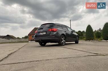 Универсал Opel Astra 2011 в 