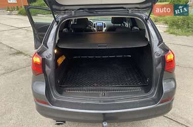 Универсал Opel Astra 2011 в 