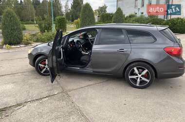 Универсал Opel Astra 2011 в 