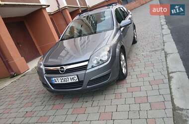 Універсал Opel Astra 2005 в Івано-Франківську