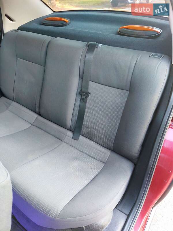 Седан Opel Astra 2008 в Тростянце