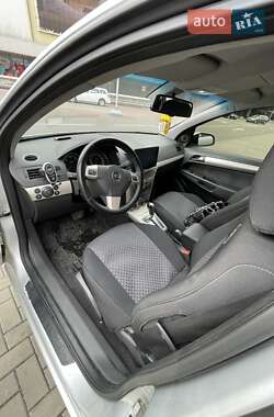 Универсал Opel Astra 2007 в 