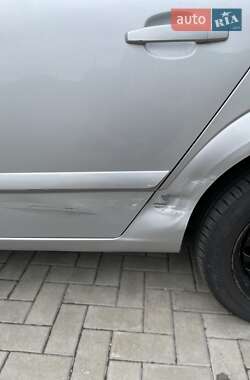 Универсал Opel Astra 2007 в 