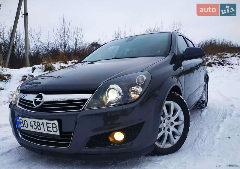 Opel Astra 2010