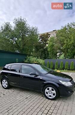 Хэтчбек Opel Astra 2007 в 