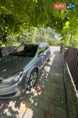 Универсал Opel Astra 2005 в 