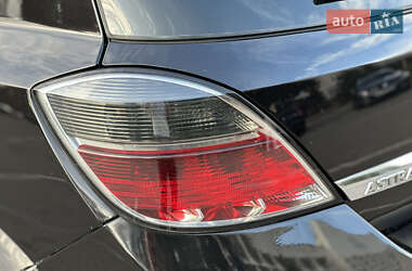 Хэтчбек Opel Astra 2007 в 