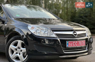 Хэтчбек Opel Astra 2007 в 