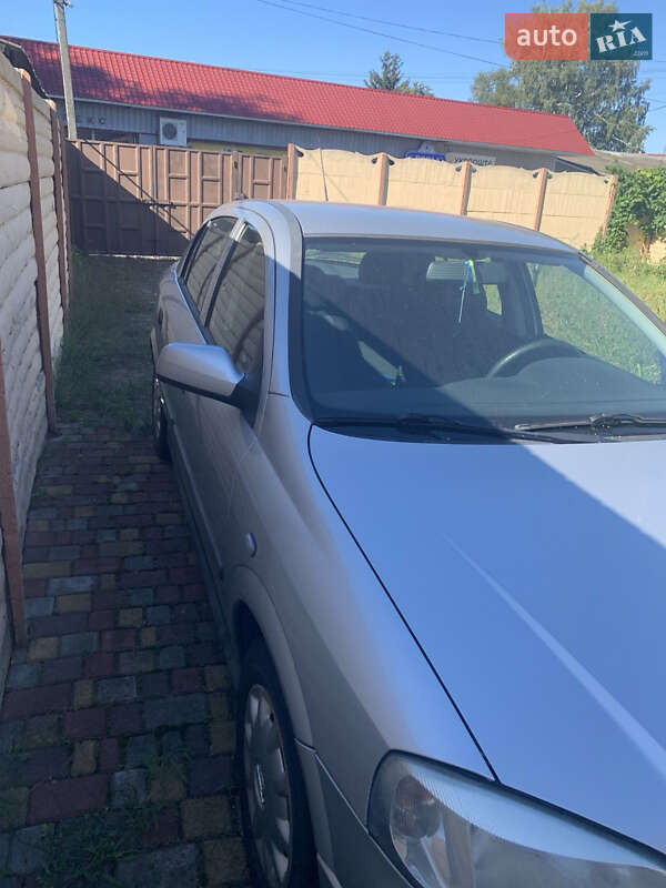 Хэтчбек Opel Astra 1998 в Харькове