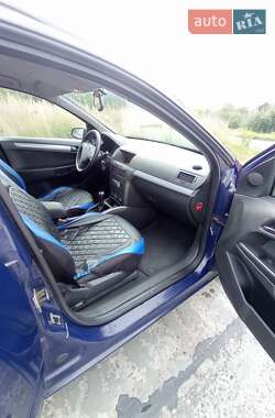 Универсал Opel Astra 2006 в 