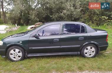 Седан Opel Astra 2002 в 