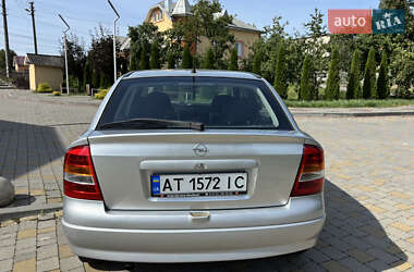 Седан Opel Astra 2000 в 