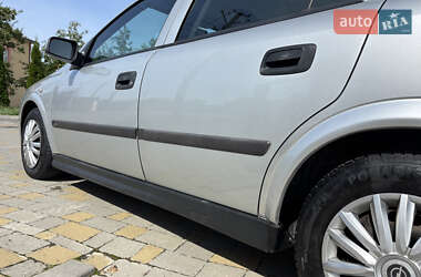 Седан Opel Astra 2000 в 