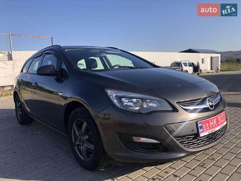 Универсал Opel Astra 2015 в Черновцах