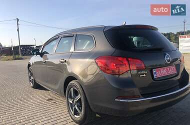 Универсал Opel Astra 2015 в 
