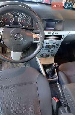 Универсал Opel Astra 2009 в 
