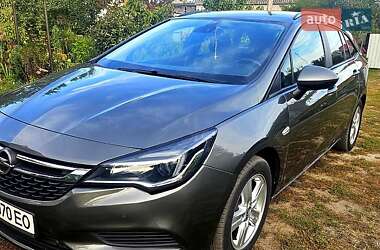 Универсал Opel Astra 2017 в Малине