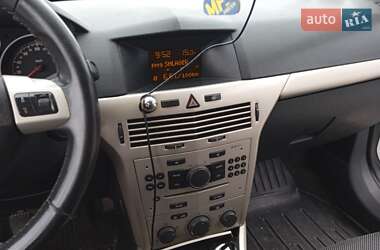 Универсал Opel Astra 2008 в 