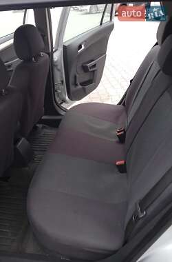 Универсал Opel Astra 2008 в 
