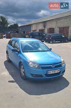 Универсал Opel Astra 2005 в Березному
