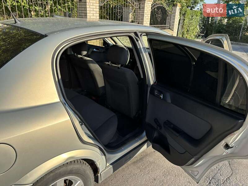 Седан Opel Astra 2007 в Виннице фото 17 Седан Opel Astra 2007 в Виннице