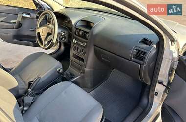 Седан Opel Astra 2007 в Виннице