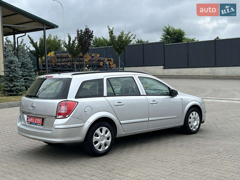 Универсал Opel Astra 2007 в Луцке