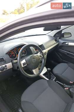 Универсал Opel Astra 2008 в 