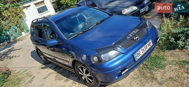 Универсал Opel Astra 2001 в 
