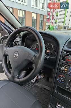 Седан Opel Astra 2008 в 